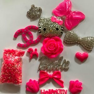 Hello kitty cabochons most are alloy rest are resin
